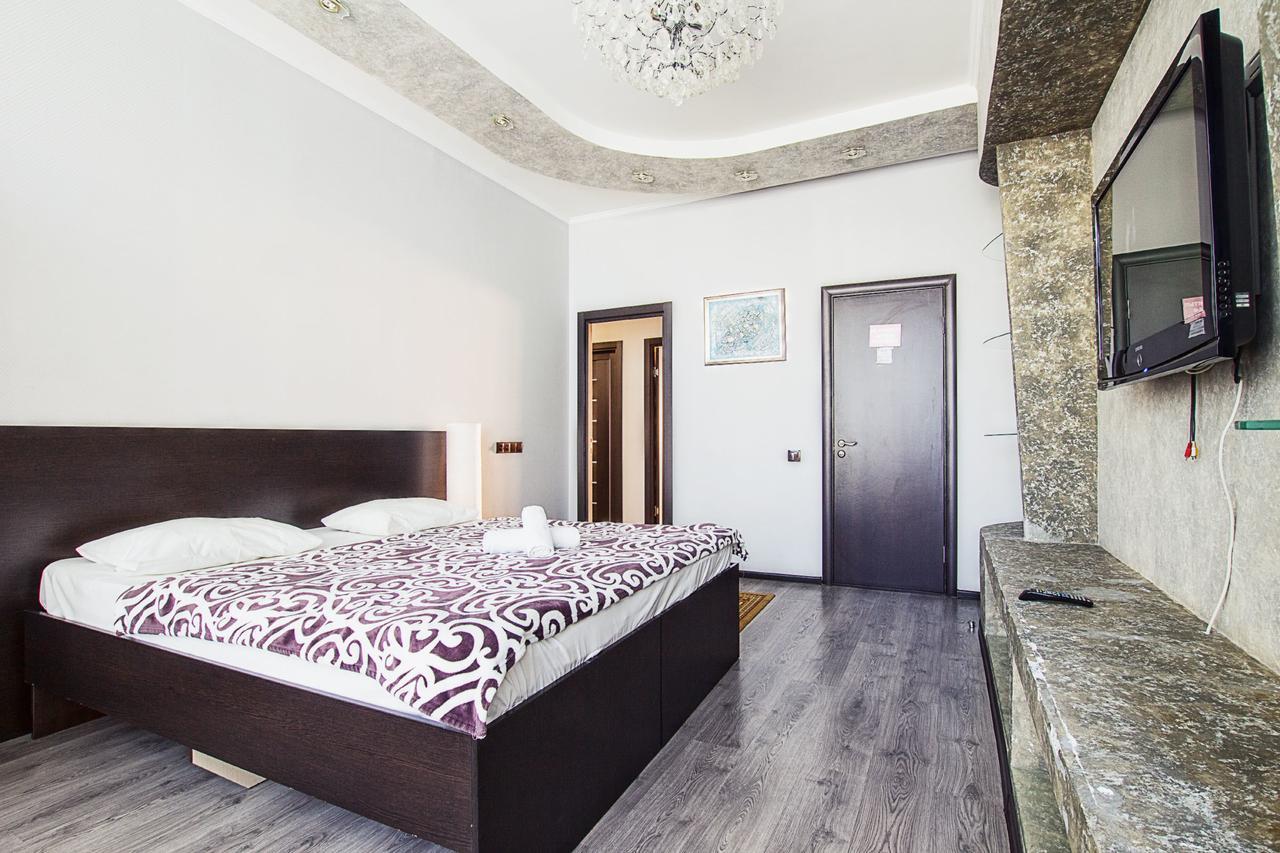 Mini Hotel Bereket Dip Nur-Sultan  Exterior photo